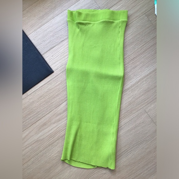 Zara Lime Green Ribbed Women's Skirt - Picture 1 of 4
